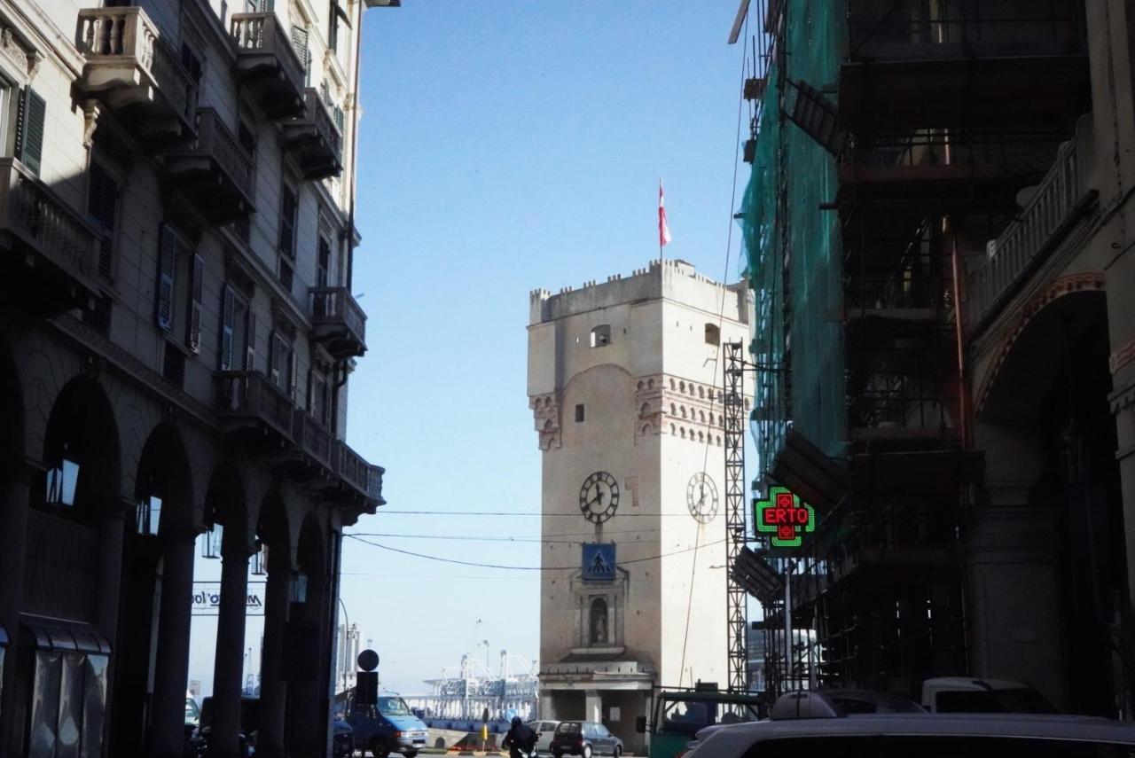 Costa E Mare Apartment Savona Bagian luar foto